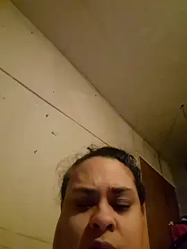 Snapshot of BigBusty_VoluptuousMilfX chatting on 31, 10, 2025 BigBusty VoluptuousMilfX online show from 31, 10, 2025