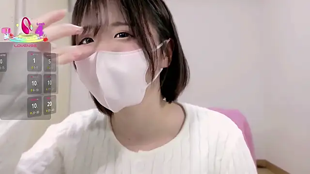Snapshot of Maron_Chan chatting on 14, 10, 2025 Maron Chan online show from 14, 10, 2025