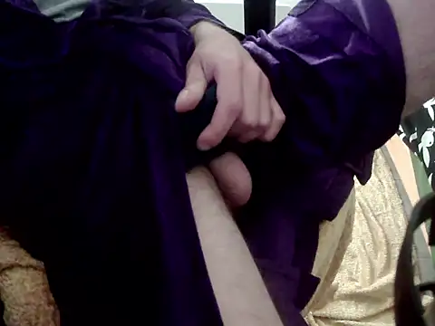 Snapshot of Batboy94 chatting on 20, 4, 2026 Batboy94 online show from 20, 4, 2026