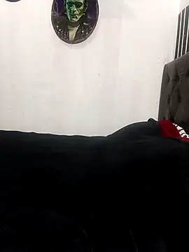 Snapshot of impia-69 chatting on 4, 11, 2025 impia-69 online show from 4, 11, 2025