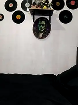 Snapshot of impia-69 chatting on 14, 12, 2025 impia-69 online show from 14, 12, 2025