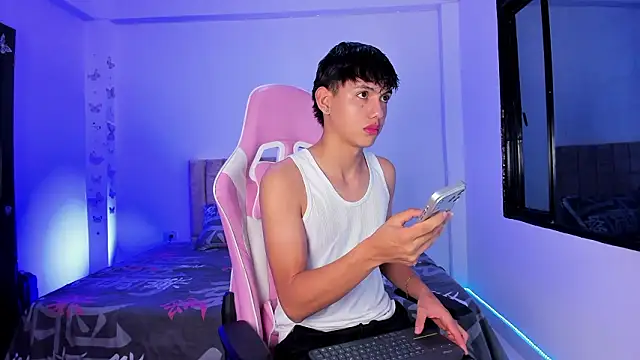 Snapshot of Axel_Cody_ chatting on 3, 3, 2026 Axel Cody online show from 3, 3, 2026