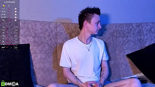 Snapshot of Logan_mett chatting on 8, 11, 2025 Logan mett online show from 8, 11, 2025