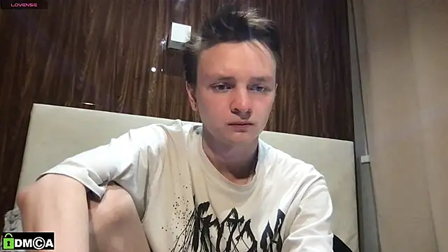 Snapshot of Logan_mett chatting on 19, 11, 2025 Logan mett online show from 19, 11, 2025