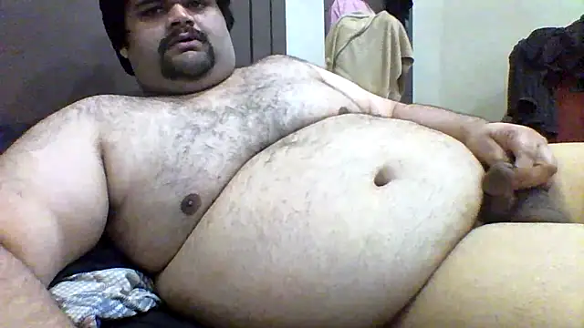 Snapshot of ShavenScope24 chatting on 3, 5, 2026 ShavenScope24 online show from 3, 5, 2026