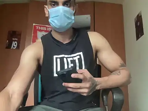 Snapshot of Thenattyguy chatting on 15, 10, 2025 Thenattyguy online show from 15, 10, 2025
