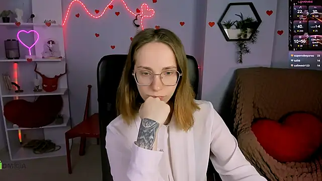 Snapshot of evalora_vei chatting on 26, 4, 2026 evalora vei online show from 26, 4, 2026