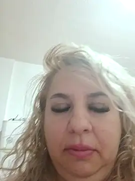 BelleInna online show from 28, 10, 2025