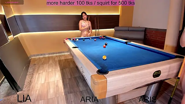 Snapshot of Glamorous_Giirlss chatting on 5, 2, 2026 Glamorous Giirlss online show from 5, 2, 2026