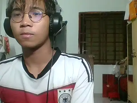 kave2033 online show from 31, 10, 2025