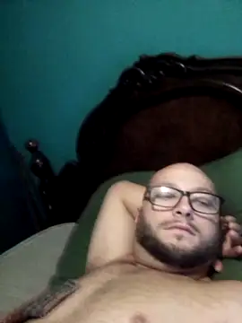 Snapshot of bobstrongdong chatting on 17, 11, 2025 bobstrongdong online show from 17, 11, 2025