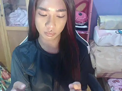 Snapshot of Yourasianbabyemma chatting on 4, 6, 2026 Yourasianbabyemma online show from 4, 6, 2026