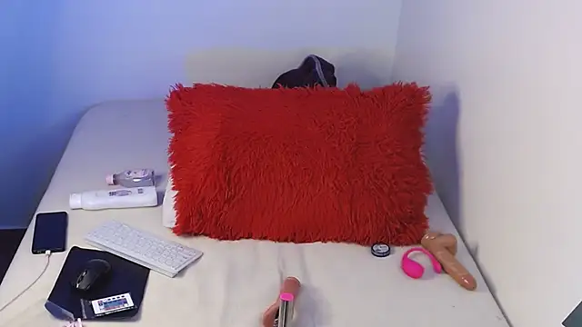 Isaa Foxx  online show from 30, 11, 2025