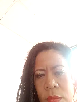 Snapshot of aura_stp_latina chatting on 12, 11, 2025 aura stp latina online show from 12, 11, 2025