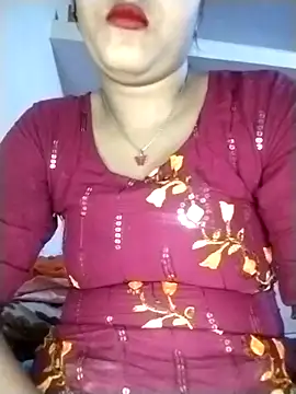 strip queennn online show from 17, 3, 2026