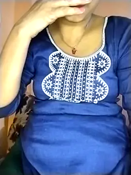 strip queennn online show from 2, 4, 2026