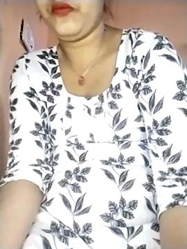 strip queennn online show from 5, 4, 2026