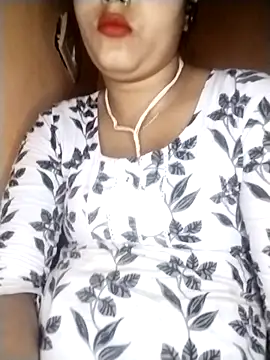 strip queennn online show from 5, 4, 2026