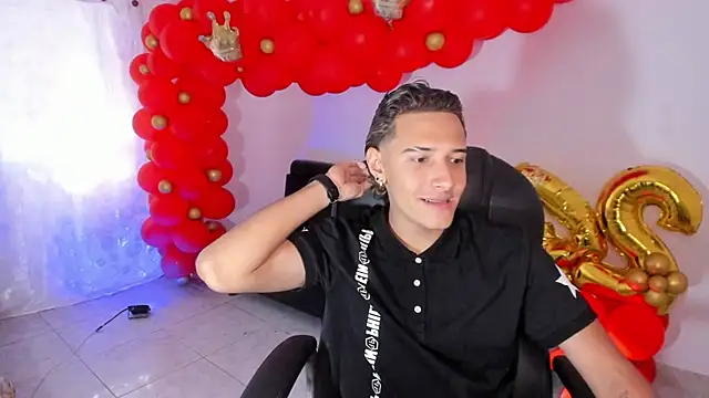 Hayden Boy  online show from 22, 11, 2025