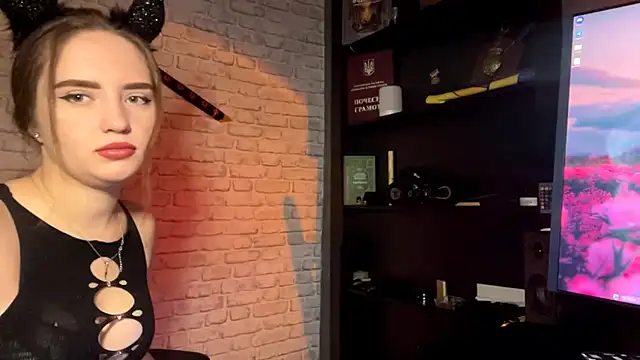 Snapshot of GreatMolly chatting on 21, 10, 2025 GreatMolly online show from 21, 10, 2025