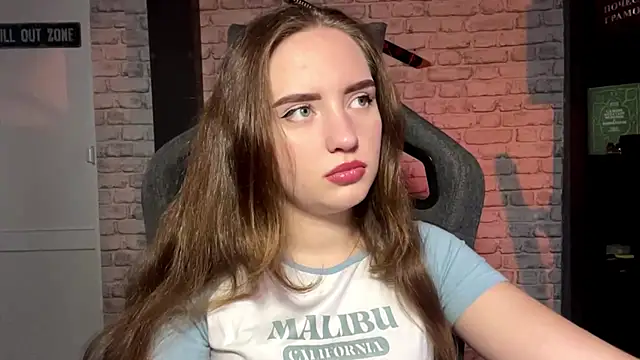 Snapshot of GreatMolly chatting on 22, 10, 2025 GreatMolly online show from 22, 10, 2025