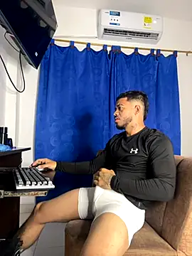 Kylian Alessandro online show from 13, 11, 2025