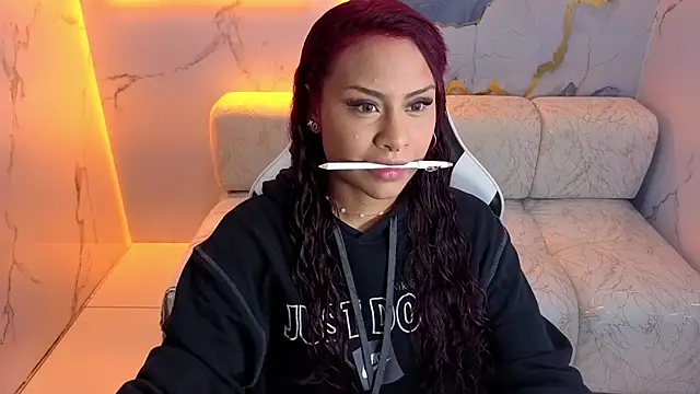 Snapshot of noa_tp chatting on 5, 11, 2025 noa tp online show from 5, 11, 2025