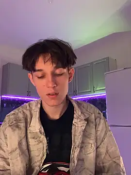 Snapshot of KristianGray chatting on 17, 10, 2025 KristianGray online show from 17, 10, 2025