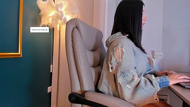 Rashel Frost  online show from 22, 3, 2026