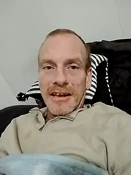 Snapshot of Wolfsexass chatting on 24, 10, 2025 Wolfsexass online show from 24, 10, 2025