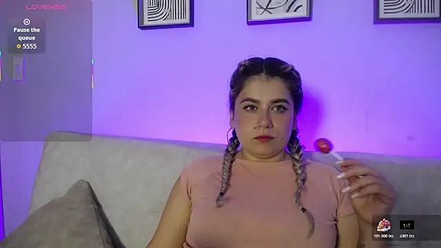 Sweet Bella Valery online show from 4, 11, 2025