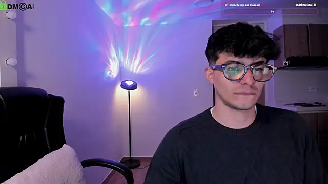 Mikeyvioleta  online show from 31, 5, 2026