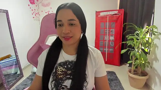 Snapshot of Kruela chatting on 20, 11, 2025 Kruela online show from 20, 11, 2025