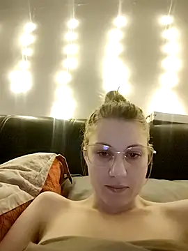 SandyCassie online show from 12, 1, 2026