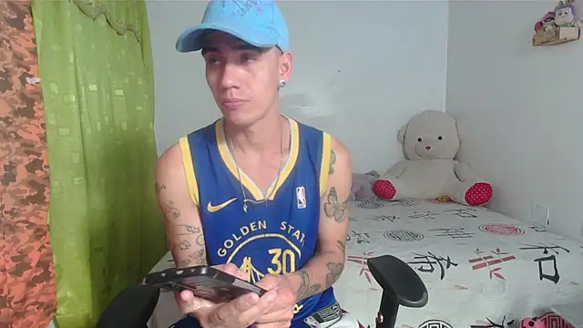 Snapshot of kyam_ chatting on 21, 10, 2025 kyam online show from 21, 10, 2025