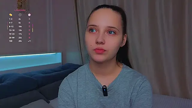 NadiaGnegy online show from 3, 11, 2025