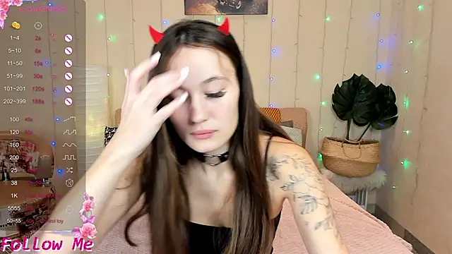 Snapshot of honeybuns_lizzy chatting on 22, 10, 2025 honeybuns lizzy online show from 22, 10, 2025