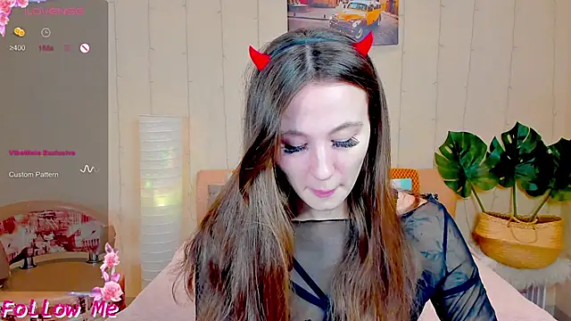 Snapshot of honeybuns_lizzy chatting on 7, 11, 2025 honeybuns lizzy online show from 7, 11, 2025