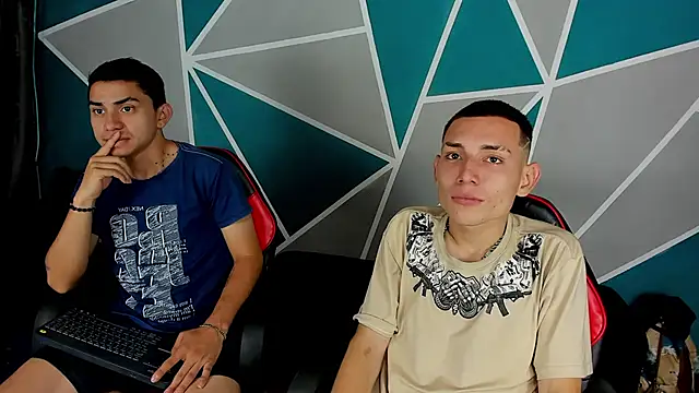 Snapshot of precioso97 chatting on 23, 10, 2025 precioso97 online show from 23, 10, 2025