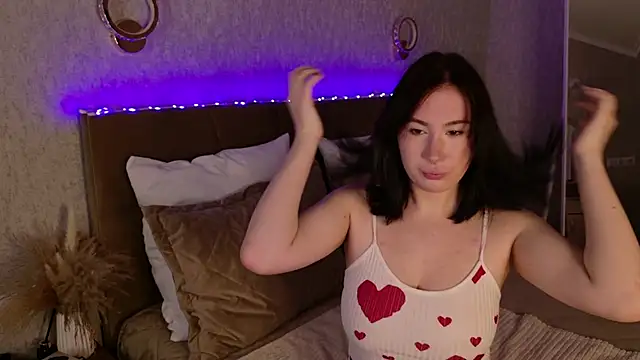 Snapshot of Busty_Lina chatting on 16, 10, 2025 Busty Lina online show from 16, 10, 2025