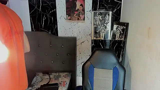 Snapshot of Stormandloganxxx chatting on 5, 1, 2026 Stormandloganxxx online show from 5, 1, 2026