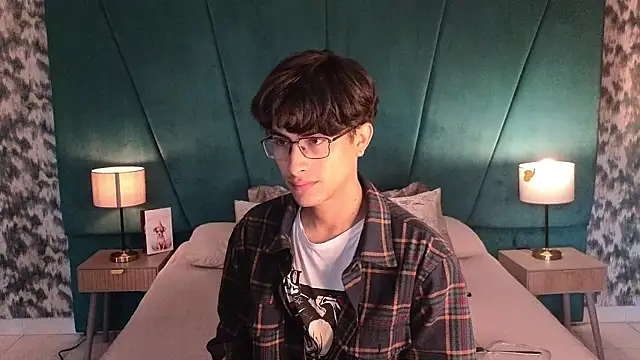 Aaron Eze online show from 15, 5, 2026