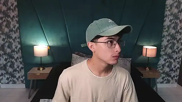Aaron Eze online show from 12, 6, 2026