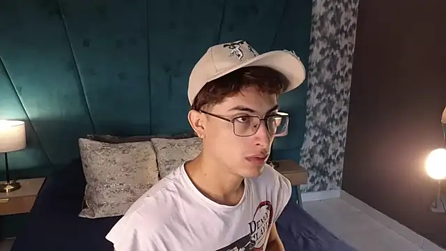 Aaron Eze online show from 23, 6, 2026