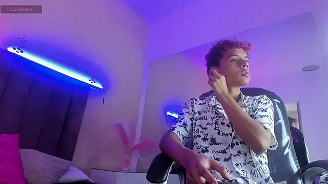 Xavier Fox    online show from 15, 2, 2026