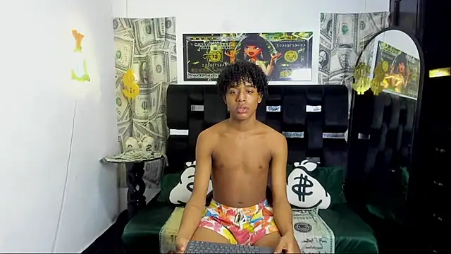 Latin Femboy13 online show from 21, 10, 2025