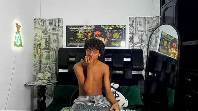 Latin Femboy13 online show from 22, 10, 2025