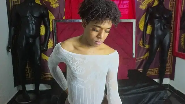 Latin Femboy13 online show from 7, 11, 2025