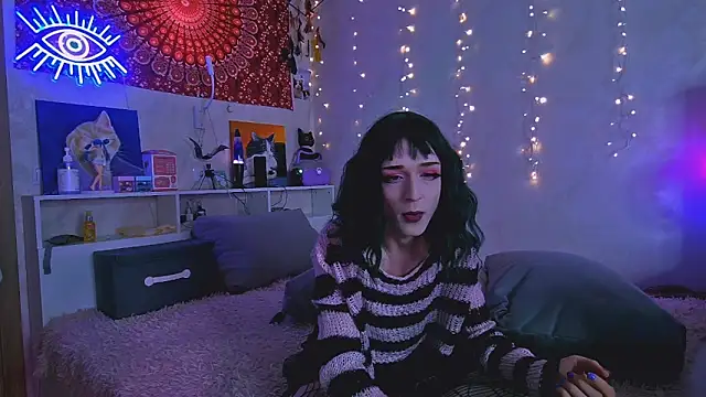 whoalexxa online show from 7, 11, 2025