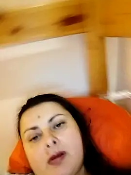 Snapshot of Geeni chatting on 17, 10, 2025 Geeni online show from 17, 10, 2025